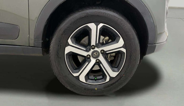 2021 Tata NEXON XZA PLUS SUNROOF DIESEL, Diesel, Automatic, 46,507 km, Right Front Wheel