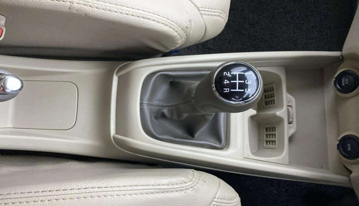 2023 Maruti Ertiga ZXi (O), Petrol, Manual, 29,772 km, Gear Lever