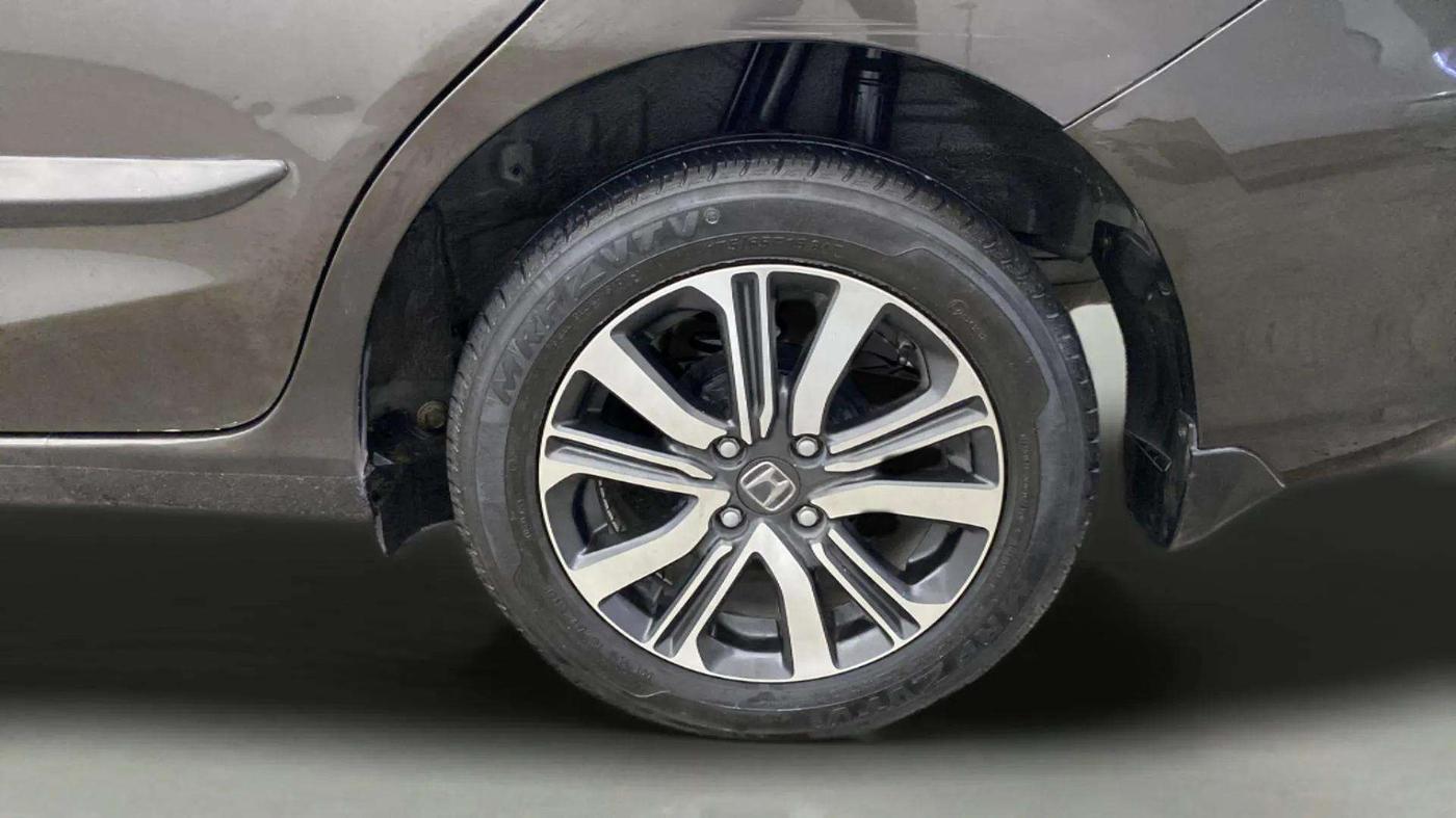 2021 Honda Amaze 1.2L I-VTEC VX CVT, Petrol, Automatic, 35,516 km, Left Rear Wheel