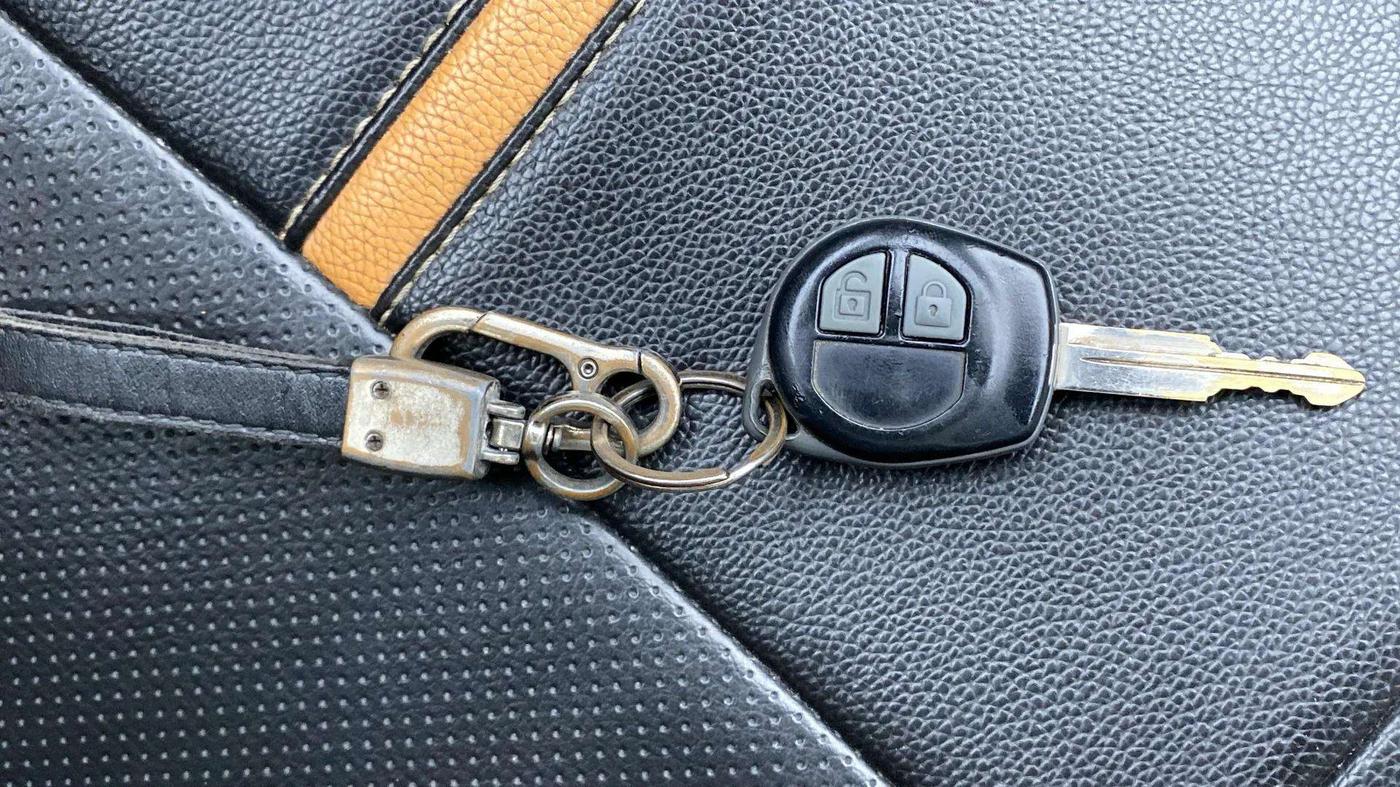 2022 Maruti Alto VXI PLUS, Petrol, Manual, 34,274 km, Key Close Up