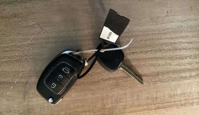 2013 Hyundai i20 SPORTZ 1.2, Petrol, Manual, 68,490 km, Key Close Up