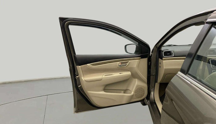 2020 Maruti Ciaz DELTA 1.5 SHVS MT PETROL, Petrol, Manual, 44,318 km, LHS Front Door