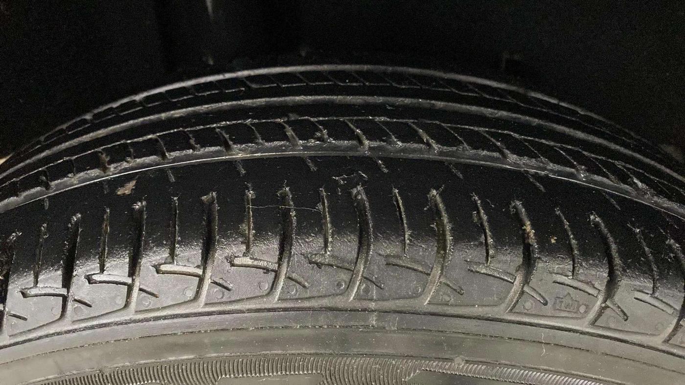 2019 Maruti Baleno DELTA DIESEL 1.3, Diesel, Manual, 33,445 km, Right Rear Tyre Tread