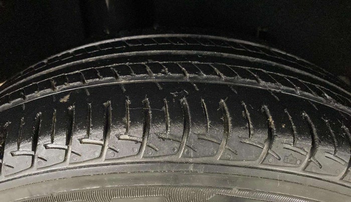 2019 Maruti Baleno DELTA DIESEL 1.3, Diesel, Manual, 33,387 km, Right Rear Tyre Tread