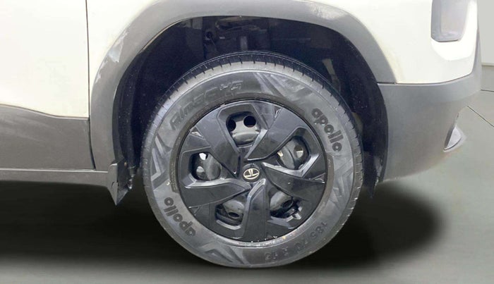 2023 Tata PUNCH ADVENTURE MT, Petrol, Manual, 26,154 km, Right Front Wheel