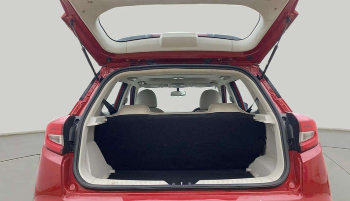 2023 Mahindra XUV300 W6 1.2 PETROL AMT, Petrol, Automatic, 42,228 km, Boot Open Zoomed View