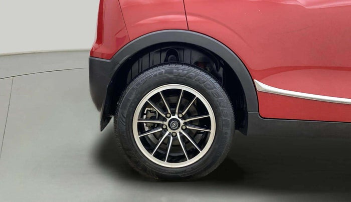 2023 Mahindra XUV300 W6 1.2 PETROL AMT, Petrol, Automatic, 42,228 km, Right Rear Wheel
