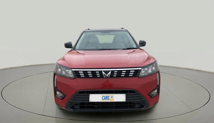 2023 Mahindra XUV300 W6 1.2 PETROL AMT, Petrol, Automatic, 42,228 km, Front