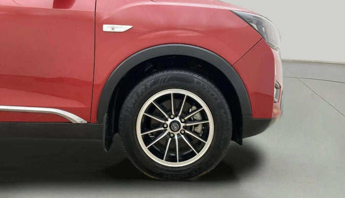 2023 Mahindra XUV300 W6 1.2 PETROL AMT, Petrol, Automatic, 42,228 km, Right Front Wheel