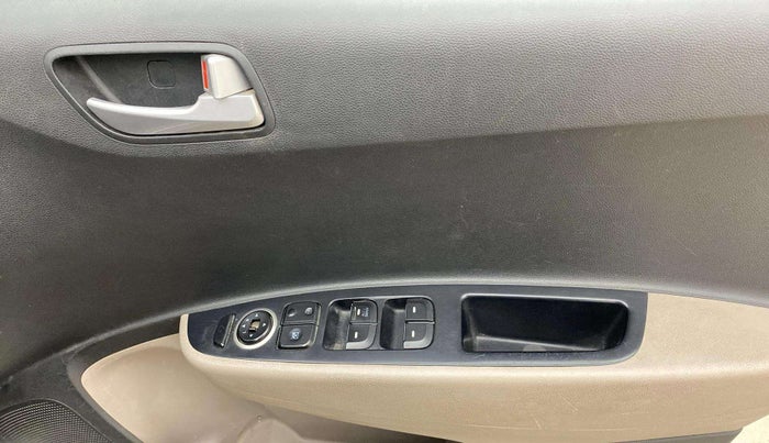 2018 Hyundai Grand i10 SPORTZ U2 1.2 CRDI, Diesel, Manual, 1,13,265 km, Driver Side Door Panels Control