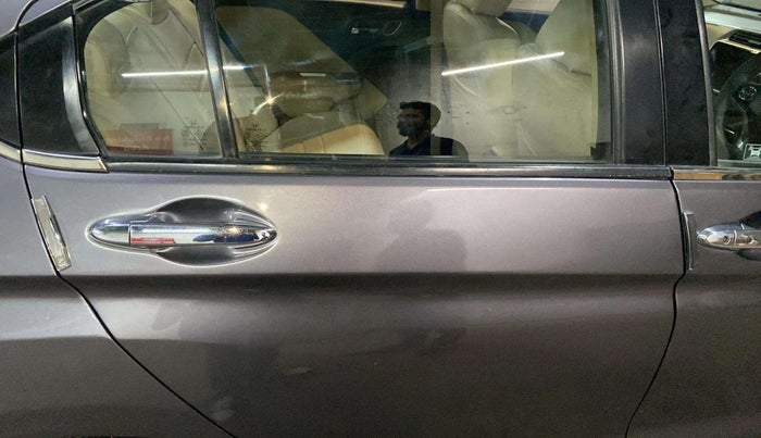 2019 Honda City 1.5L I-VTEC VX, Petrol, Manual, 86,835 km, Right rear door - Weather strip has minor damage