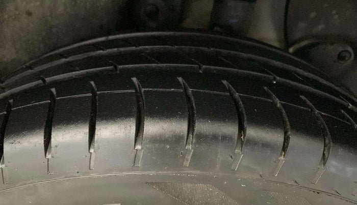 2019 Hyundai Creta E PLUS 1.6 PETROL, Petrol, Manual, 39,401 km, Left Rear Tyre Tread