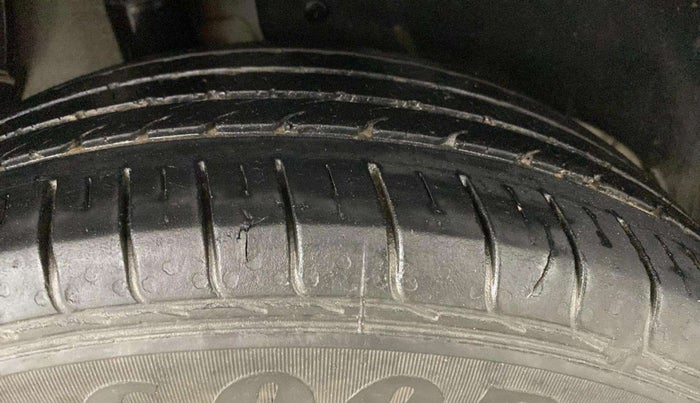 2019 Hyundai Creta E PLUS 1.6 PETROL, Petrol, Manual, 39,401 km, Right Rear Tyre Tread