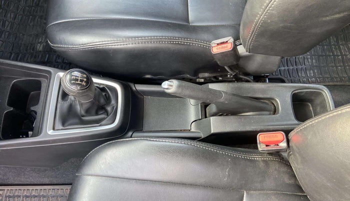 2018 Maruti Swift ZXI PLUS, Petrol, Manual, 59,192 km, Gear Lever