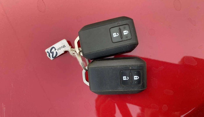 2021 Maruti Baleno ZETA CVT PETROL 1.2, Petrol, Automatic, 9,838 km, Key Close Up