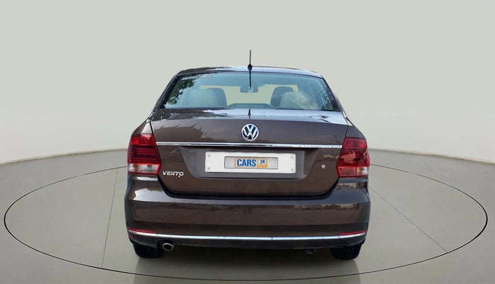 2016 Volkswagen Vento HIGHLINE 1.6 MPI, Petrol, Manual, 35,326 km, Back/Rear