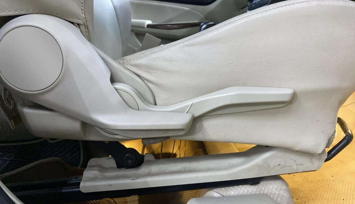 2018 Maruti Dzire ZXI AMT, Petrol, Automatic, 53,219 km, Driver Side Adjustment Panel