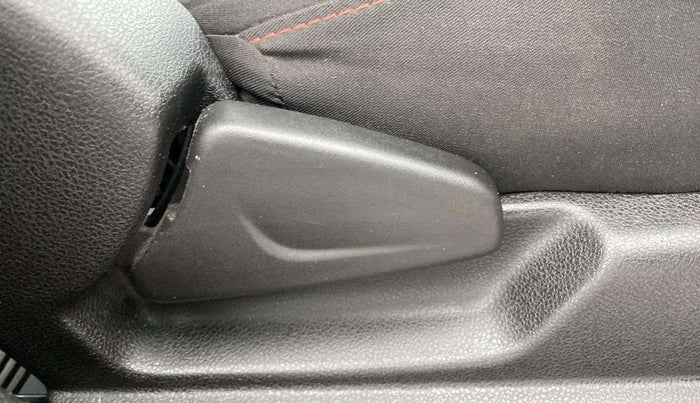 2020 Renault Kwid RXT 1.0 AMT (O), Petrol, Automatic, 28,014 km, Driver Side Adjustment Panel