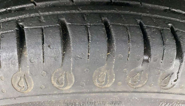 2020 Renault Kwid RXT 1.0 AMT (O), Petrol, Automatic, 28,014 km, Right Front Tyre Tread