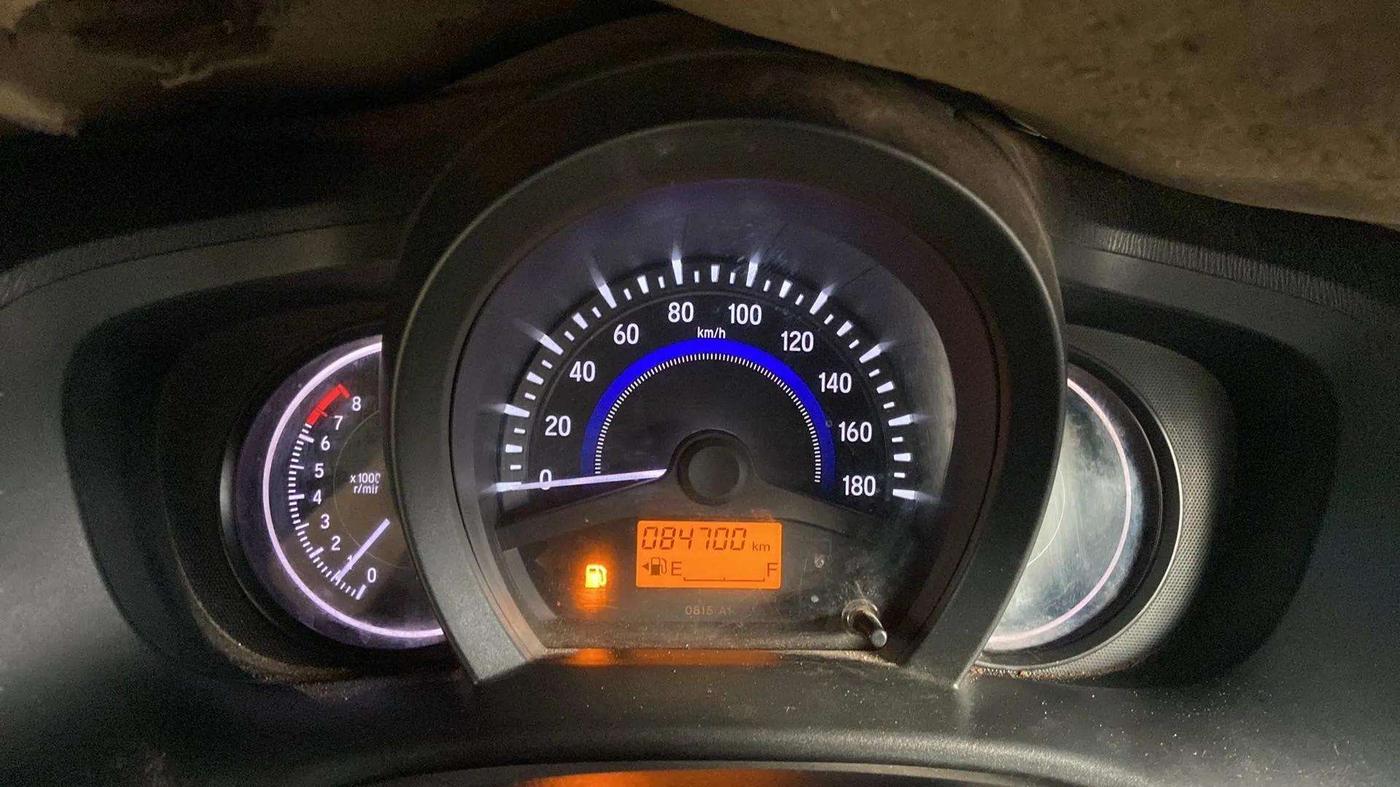 2014 Honda Brio S MT, Petrol, Manual, 84,961 km, Odometer Image
