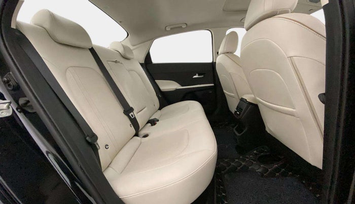 2023 Hyundai Verna SX (O) 1.5 MPI MT, Petrol, Manual, 20,177 km, Right Side Rear Door Cabin