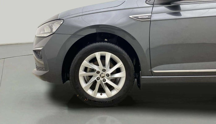 2023 Skoda SLAVIA AMBITION 1.0L TSI MT, Petrol, Manual, 12,482 km, Left Front Wheel