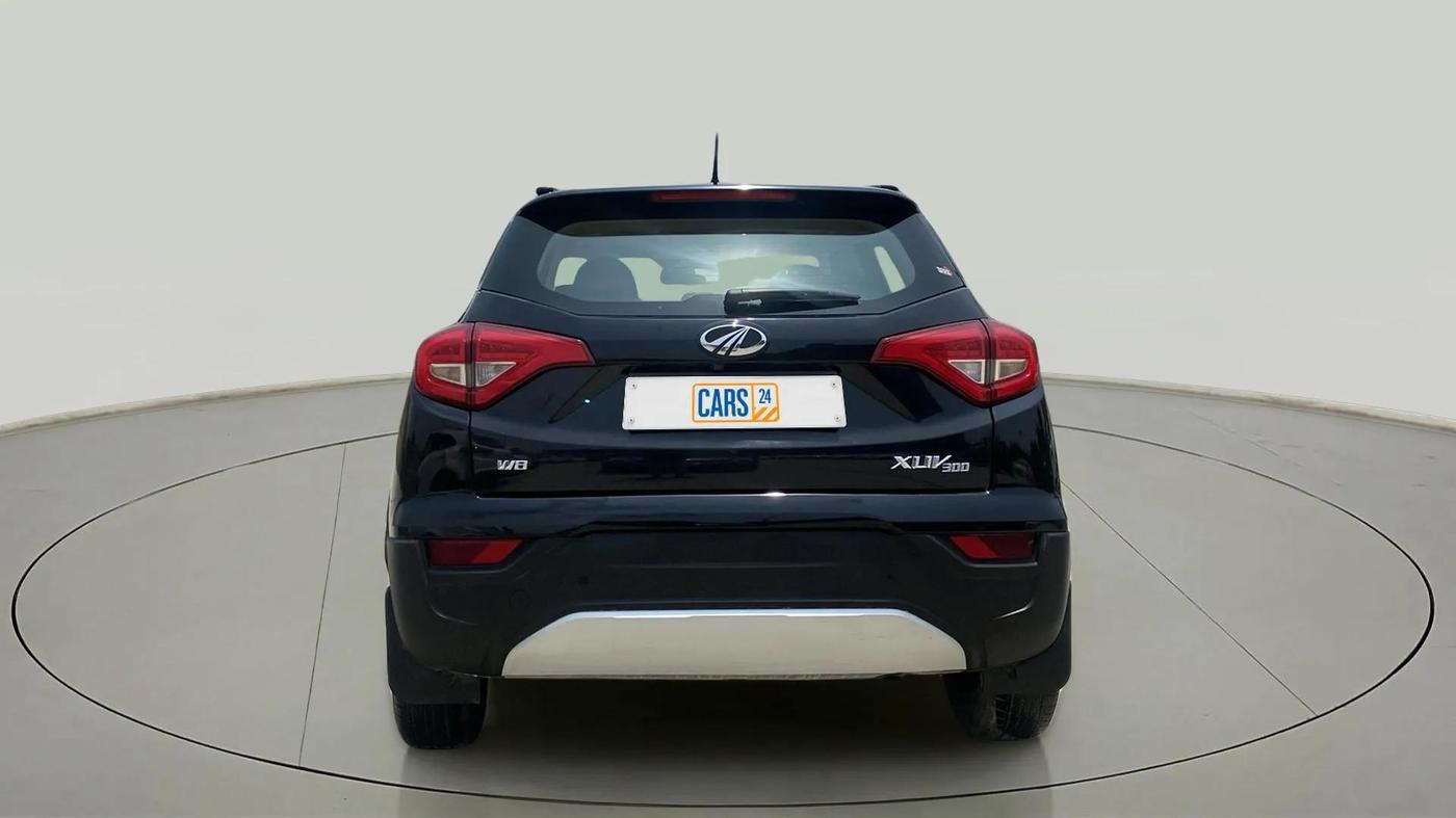 2022 Mahindra XUV300 W8 (O) 1.2 PETROL, CNG, Manual, 53,480 km, Back/Rear