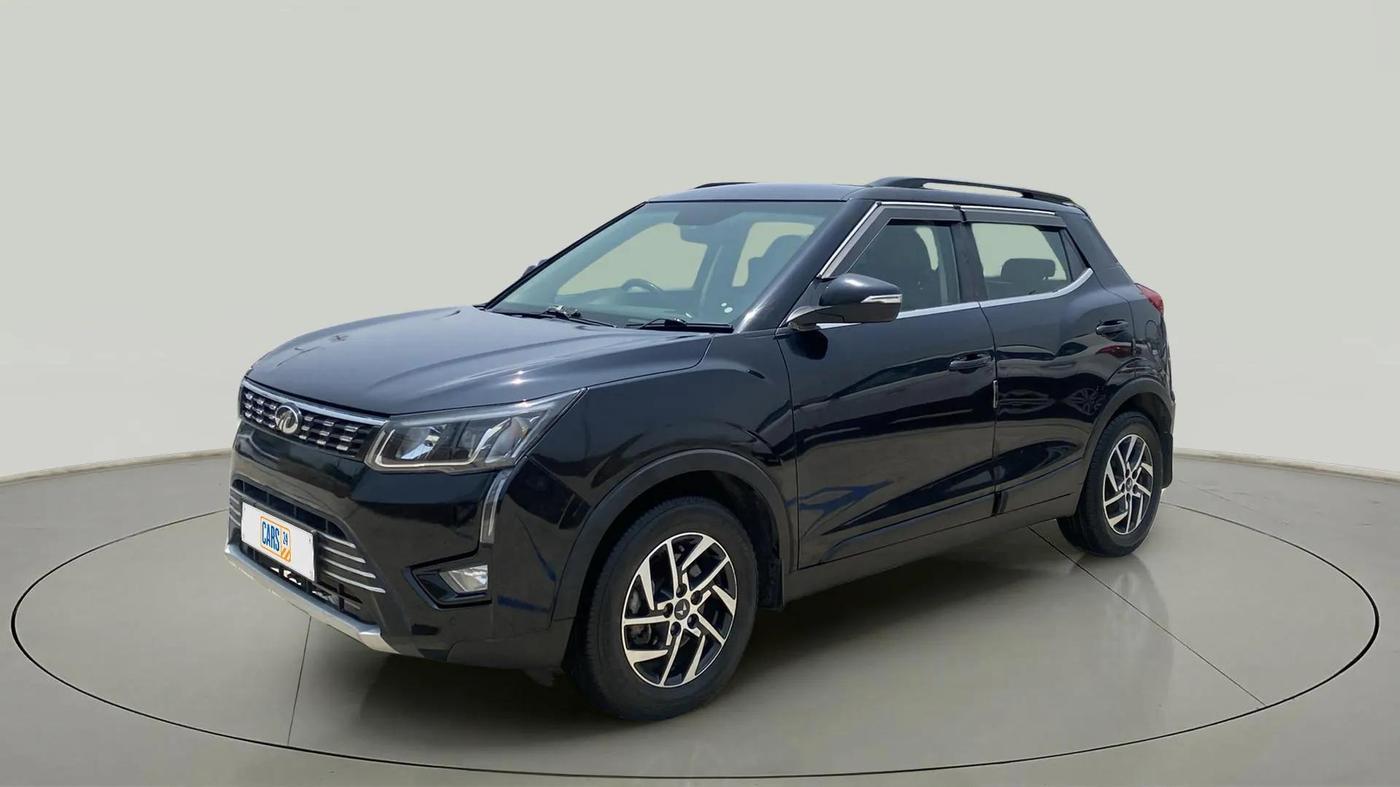 2022 Mahindra XUV300 W8 (O) 1.2 PETROL, CNG, Manual, 53,480 km, Left Front Diagonal