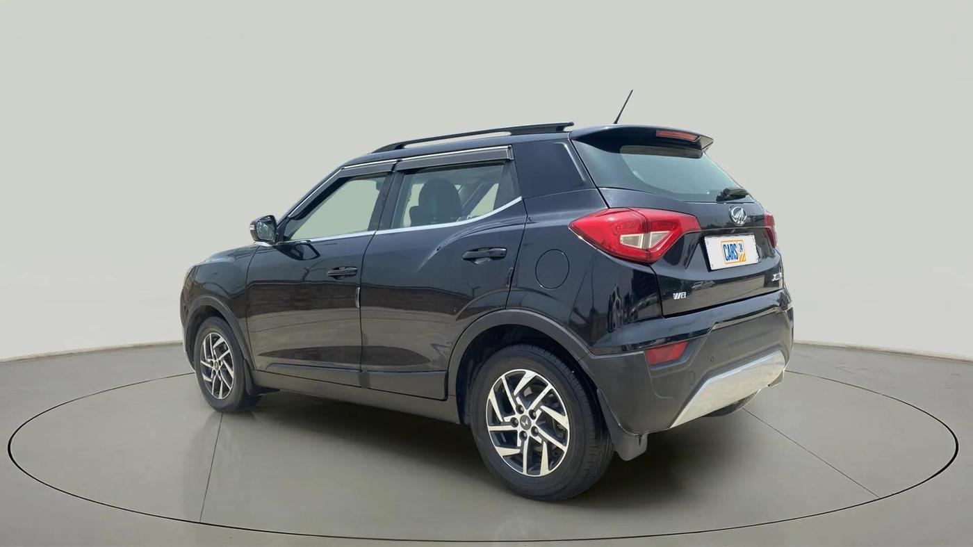 2022 Mahindra XUV300 W8 (O) 1.2 PETROL, CNG, Manual, 53,480 km, Left Back Diagonal