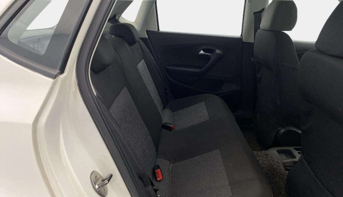 2015 Volkswagen Polo COMFORTLINE 1.2L, Petrol, Manual, 44,109 km, Right Side Rear Door Cabin