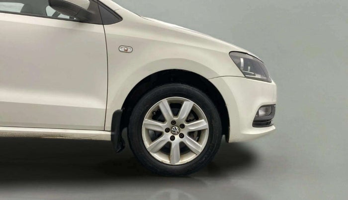 2015 Volkswagen Polo COMFORTLINE 1.2L, Petrol, Manual, 44,109 km, Right Front Wheel