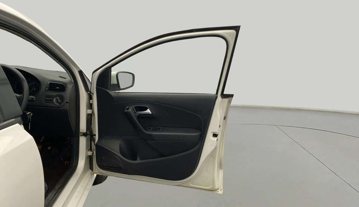 2015 Volkswagen Polo COMFORTLINE 1.2L, Petrol, Manual, 44,109 km, RHS Front Door