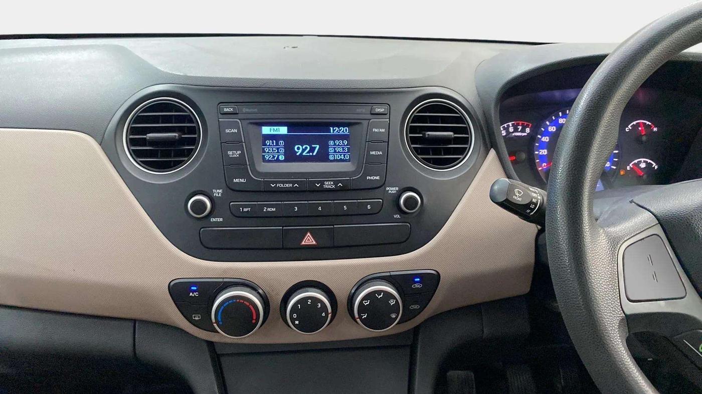 2016 Hyundai Xcent S 1.2, Petrol, Manual, 91,735 km, Air Conditioner