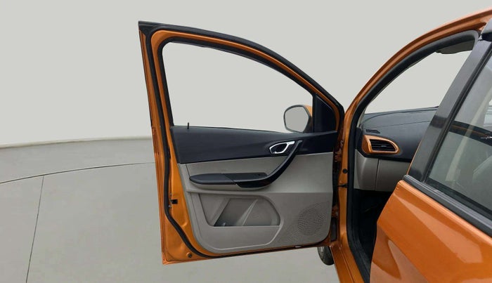 2019 Tata Tiago XZ PLUS DUAL TONE PETROL, Petrol, Manual, 99,049 km, LHS Front Door