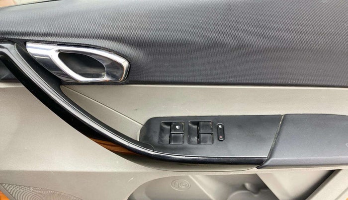 2019 Tata Tiago XZ PLUS DUAL TONE PETROL, Petrol, Manual, 99,049 km, Driver Side Door Panels Control