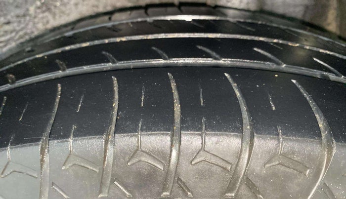 2016 Maruti Celerio VXI, Petrol, Manual, 96,049 km, Left Rear Tyre Tread