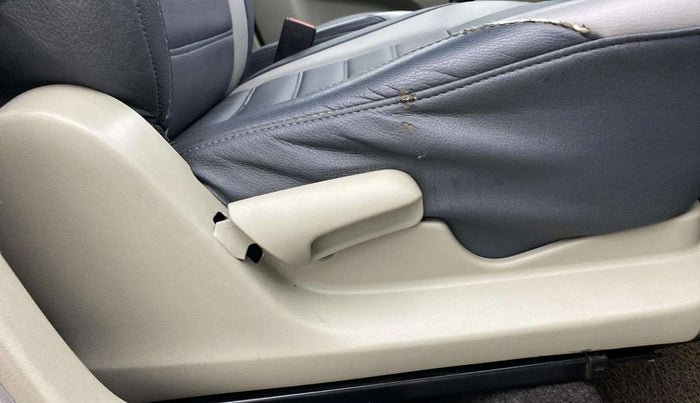 2016 Maruti Celerio VXI, Petrol, Manual, 96,049 km, Driver Side Adjustment Panel