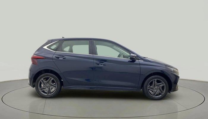 2021 Hyundai NEW I20 SPORTZ 1.2 MT, Petrol, Manual, 34,372 km, Right Side View