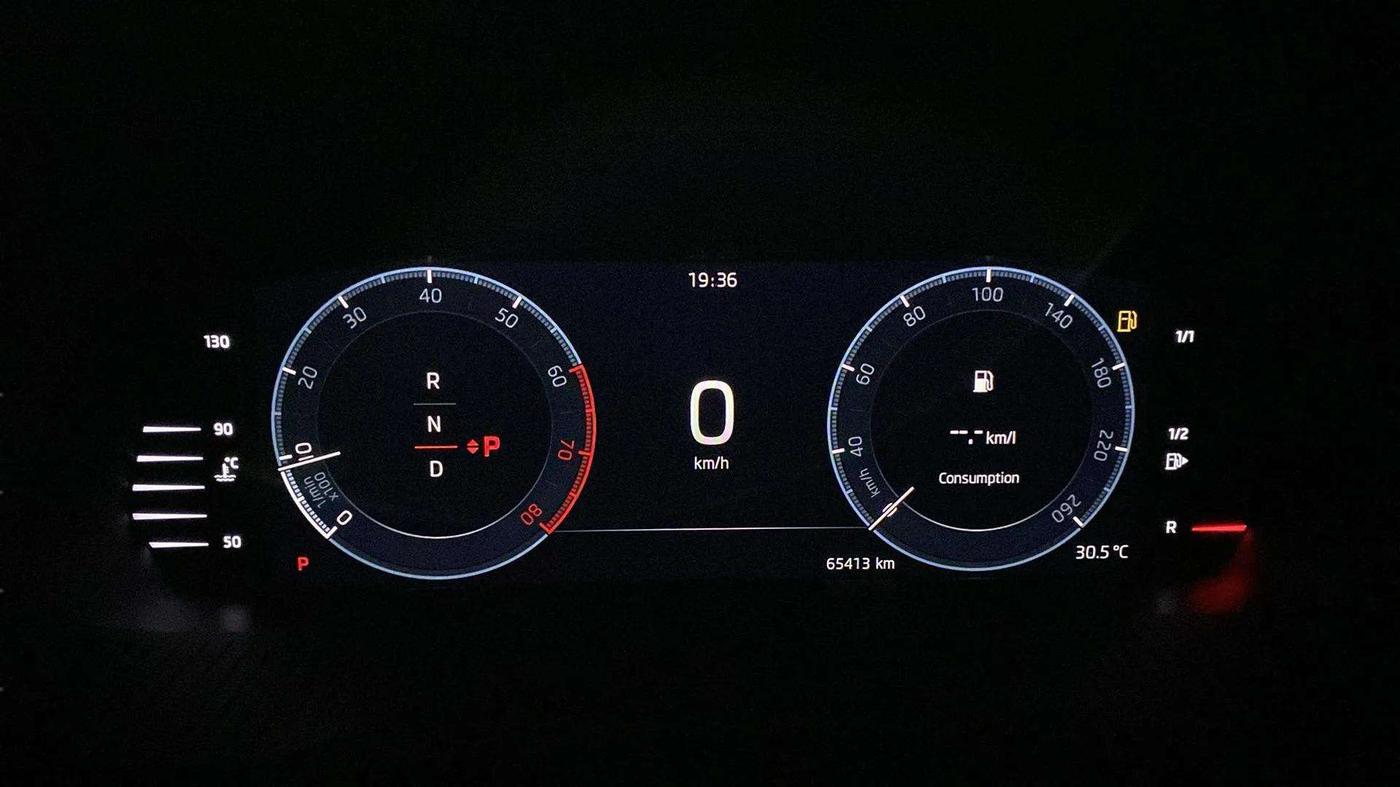2022 Skoda Octavia L&K 2.0 AT, Petrol, Automatic, 65,585 km, Odometer Image