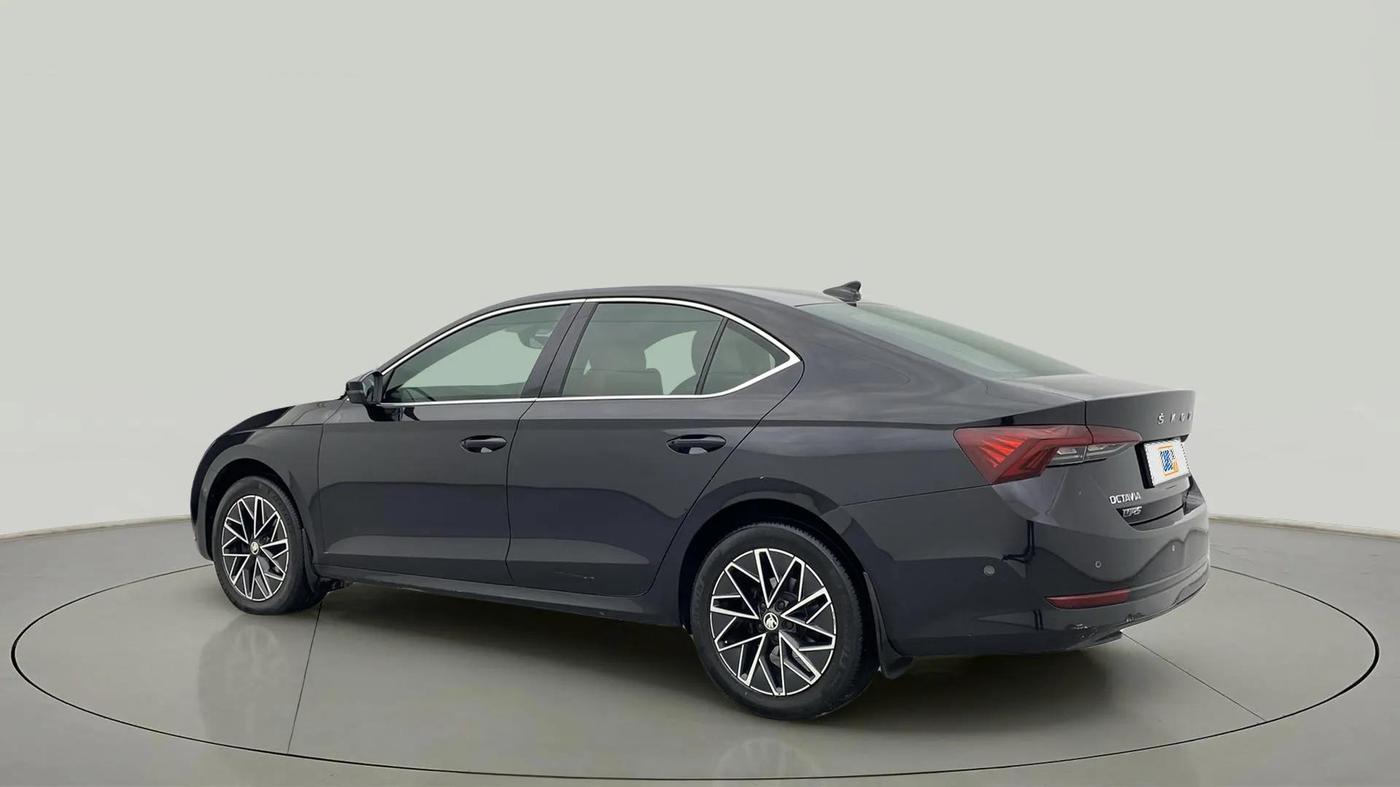 2022 Skoda Octavia L&K 2.0 AT, Petrol, Automatic, 65,585 km, Left Back Diagonal