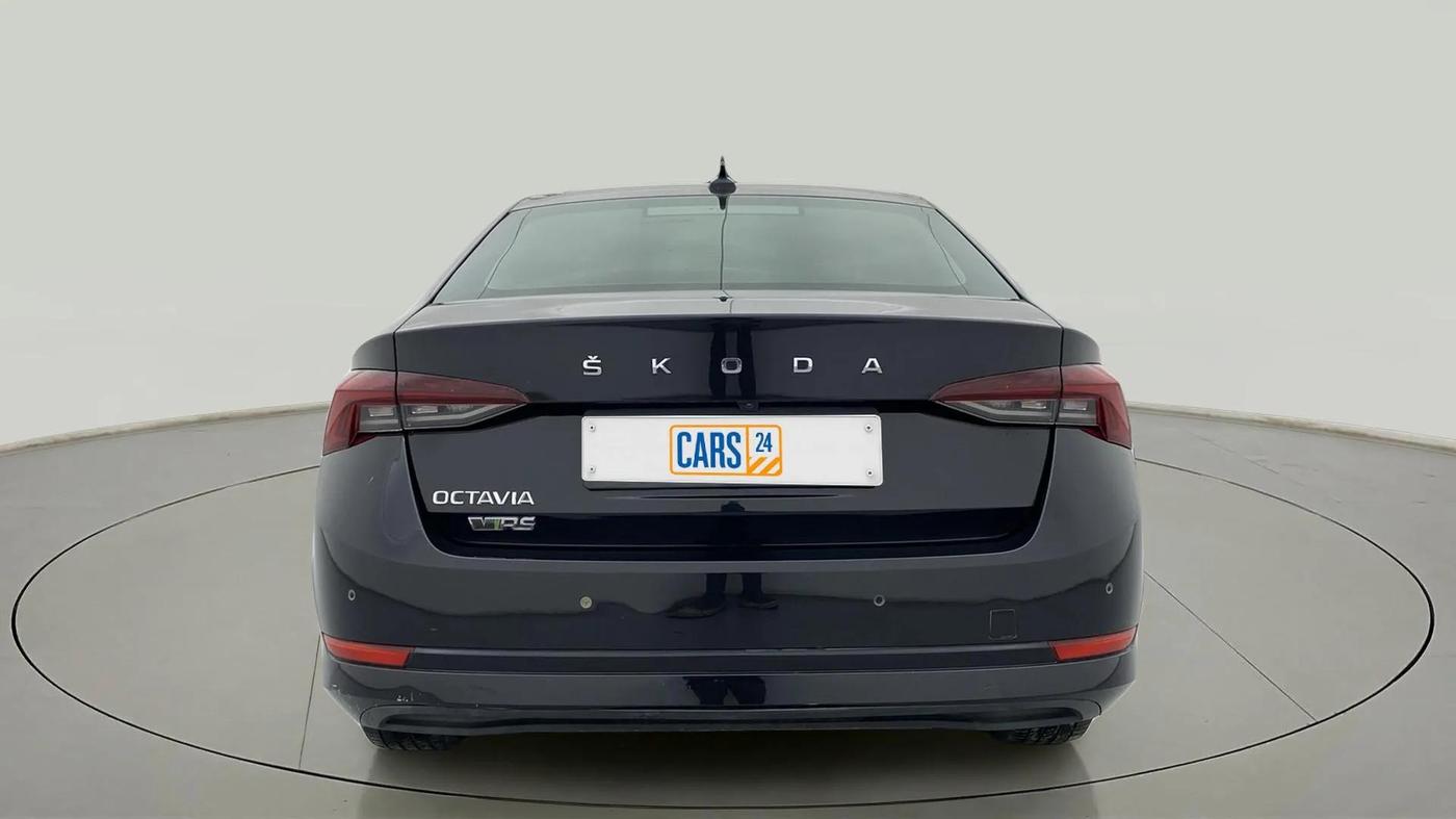2022 Skoda Octavia L&K 2.0 AT, Petrol, Automatic, 65,585 km, Back/Rear