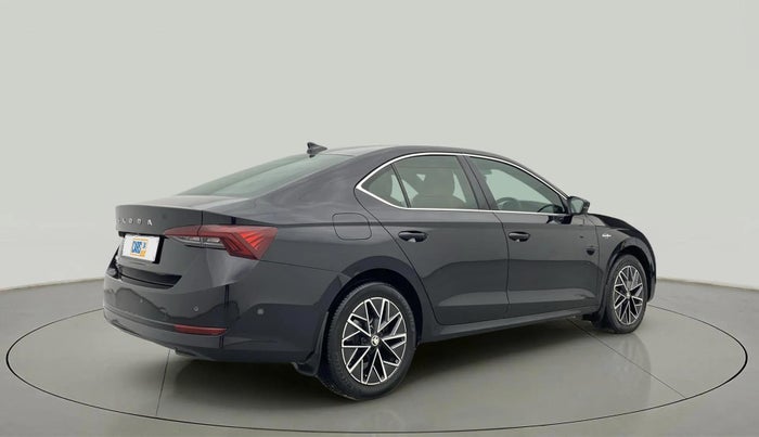 2022 Skoda Octavia L&K 2.0 AT, Petrol, Automatic, 65,372 km, Right Back Diagonal