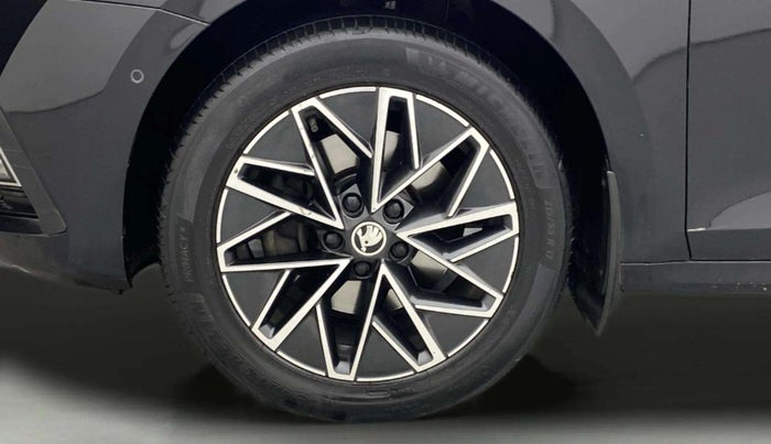 2022 Skoda Octavia L&K 2.0 AT, Petrol, Automatic, 65,372 km, Left Front Wheel