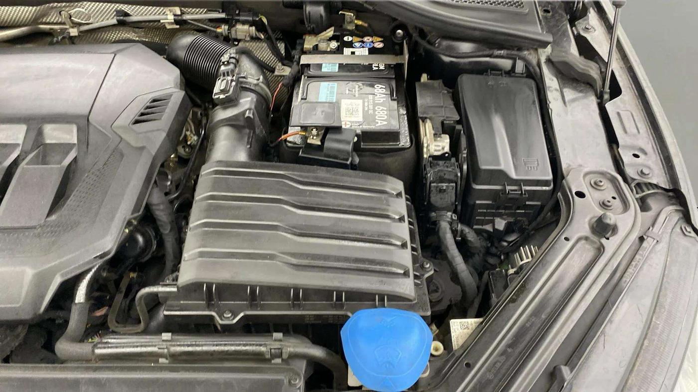 2022 Skoda Octavia L&K 2.0 AT, Petrol, Automatic, 65,585 km, Engine View - Left