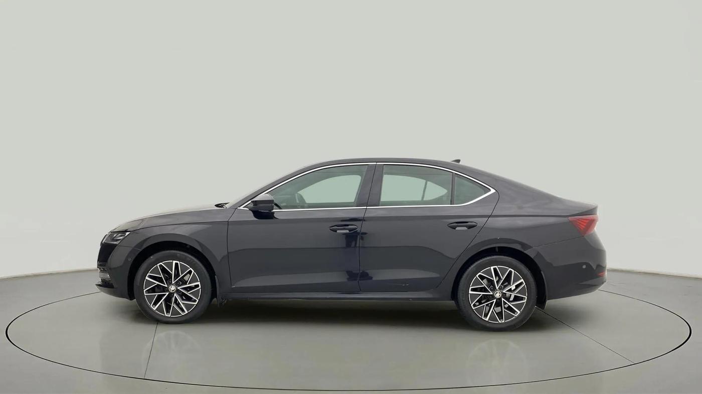 2022 Skoda Octavia L&K 2.0 AT, Petrol, Automatic, 65,585 km, Left Side
