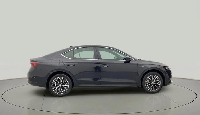 2022 Skoda Octavia L&K 2.0 AT, Petrol, Automatic, 65,372 km, Right Side View