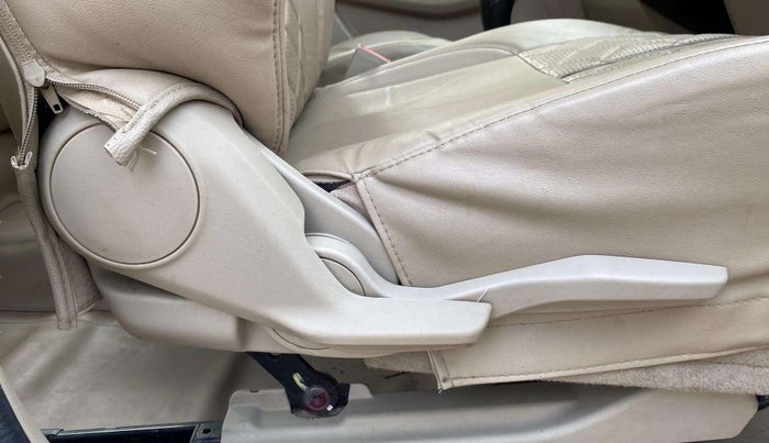 2020 Maruti Dzire VXI, Petrol, Manual, 33,257 km, Driver Side Adjustment Panel