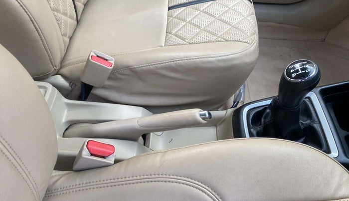 2020 Maruti Dzire VXI, Petrol, Manual, 33,257 km, Gear Lever