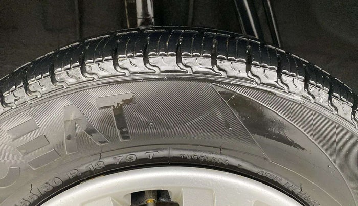 2018 Renault Kwid RXT 0.8 (O), Petrol, Manual, 1,17,507 km, Right Rear Tyre Tread