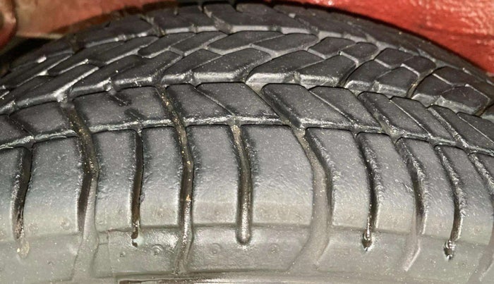2016 Maruti Celerio VXI AMT, Petrol, Automatic, 43,462 km, Right Rear Tyre Tread